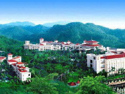 東莞塘廈三正半山酒店